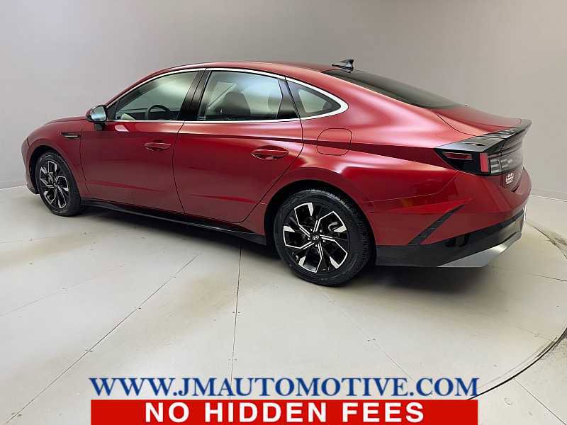 Used 2024 Hyundai Sonata SEL FWD image 3