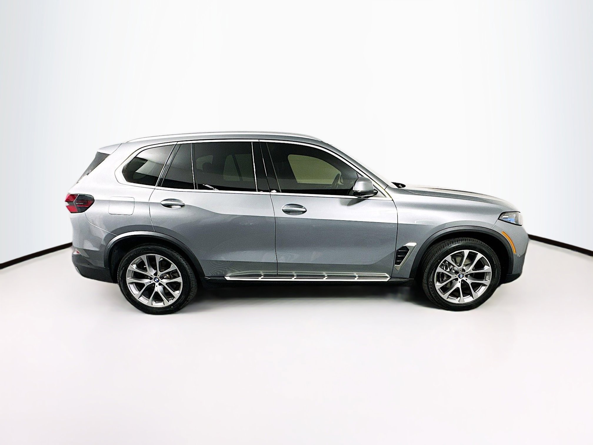 Used 2024 BMW X5 sDrive40i image 10