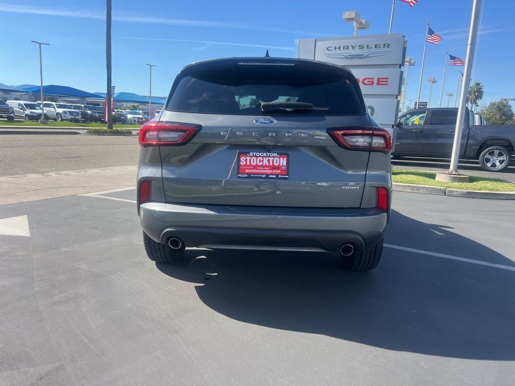 Used 2024 Ford Escape ST-Line image 13