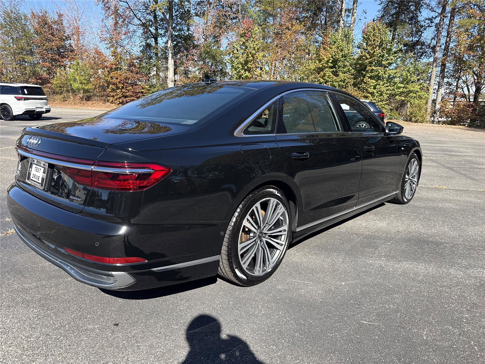 Used 2022 Audi A8 L 3.0T w/ Executive Package image 5