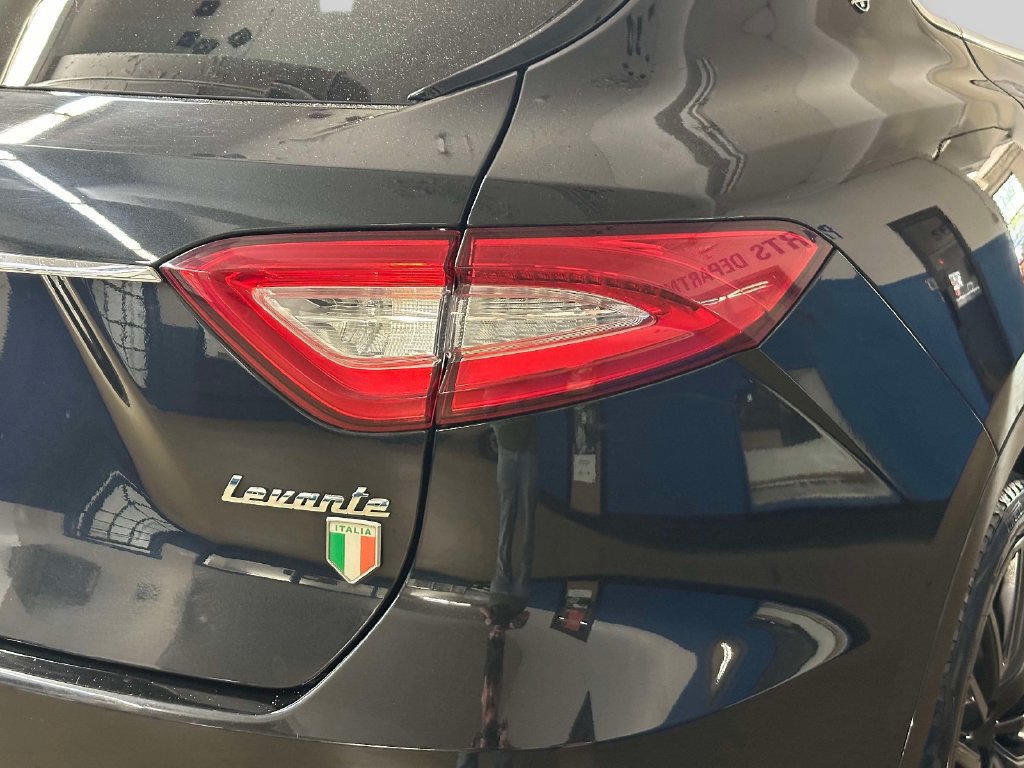Used 2020 Maserati Levante S GranSport AWD/4WD image 41