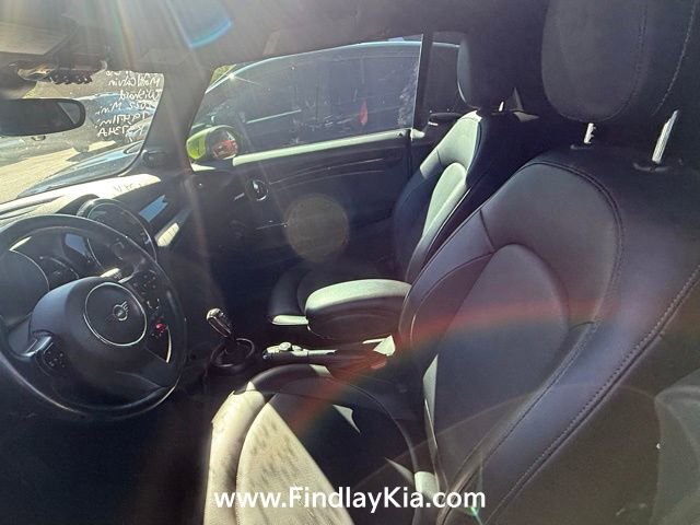 Used 2022 MINI Cooper Convertible w/ Premium Package image 5