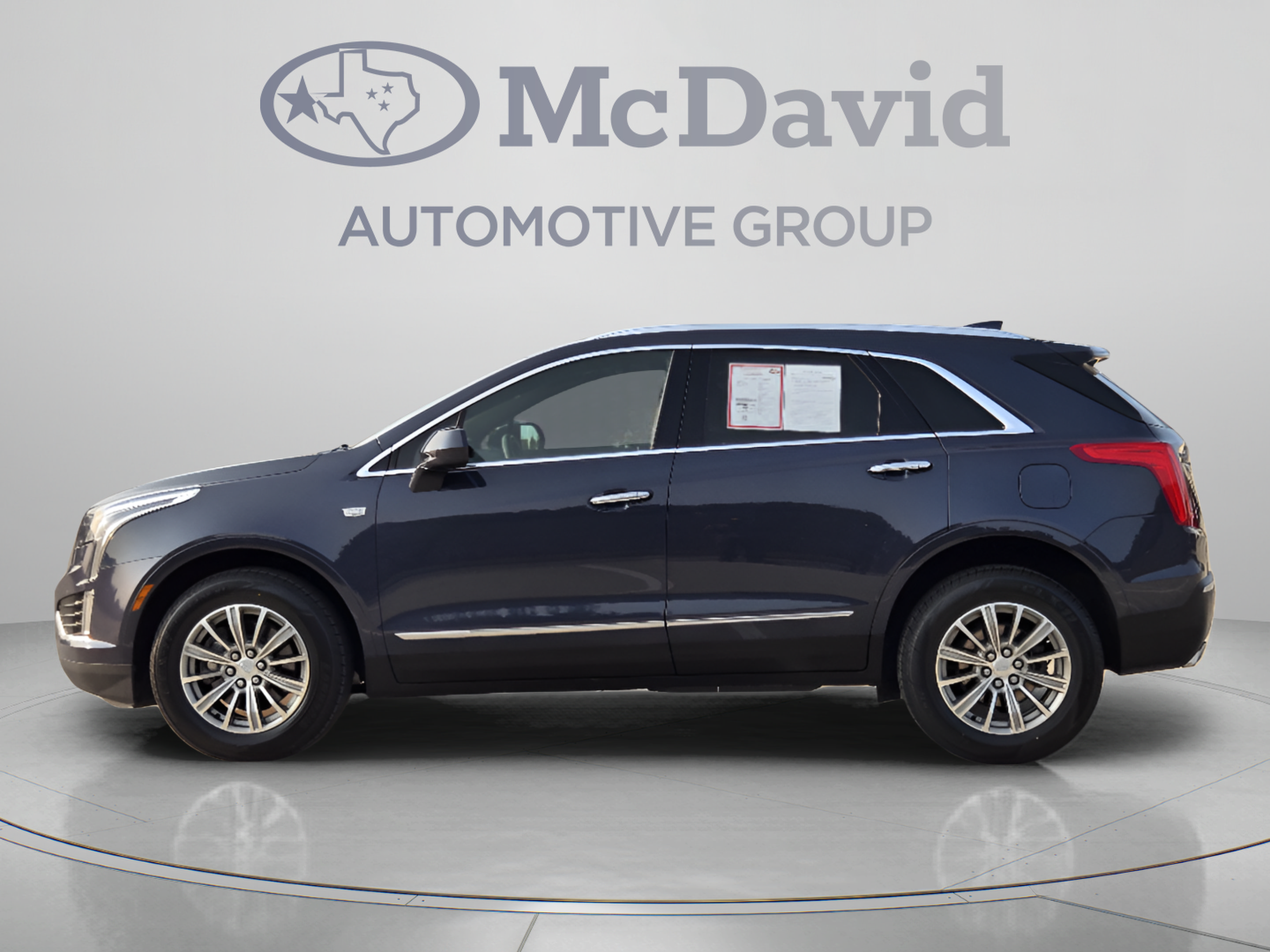 Used 2019 Cadillac XT5 Luxury FWD image 2