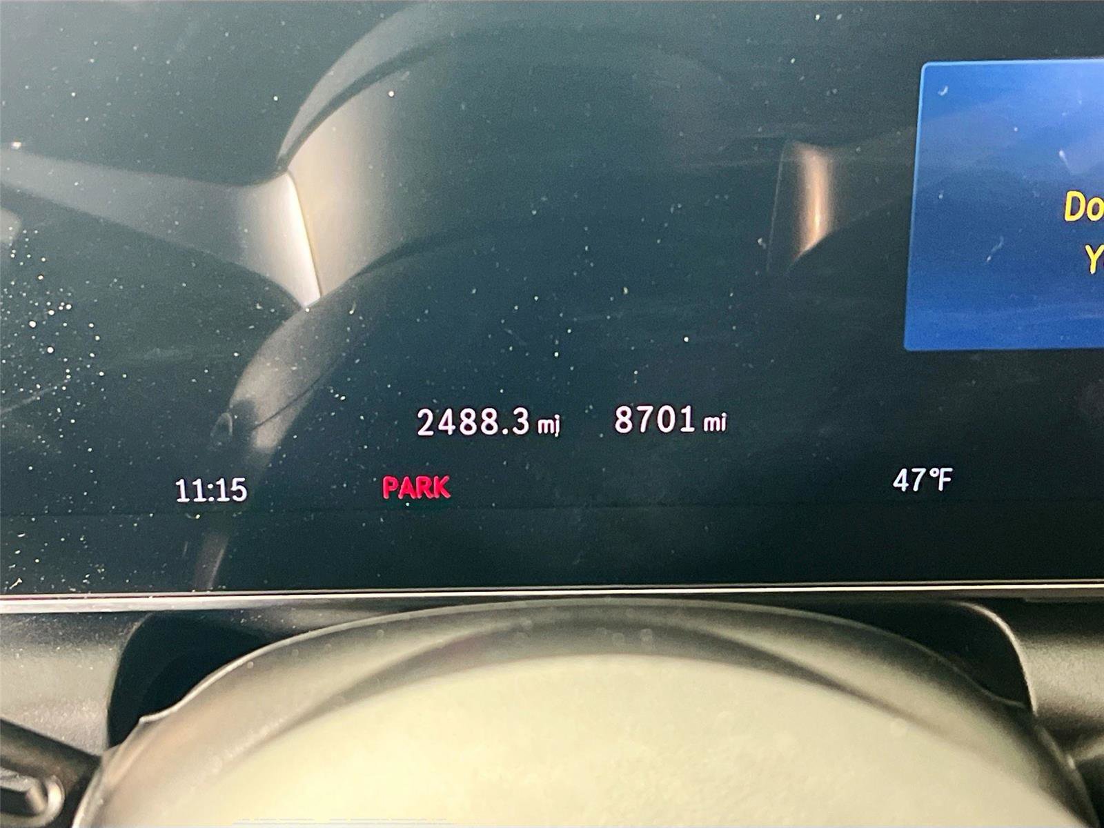 Used 2025 Mercedes-Benz GLC 300 4MATIC image 12