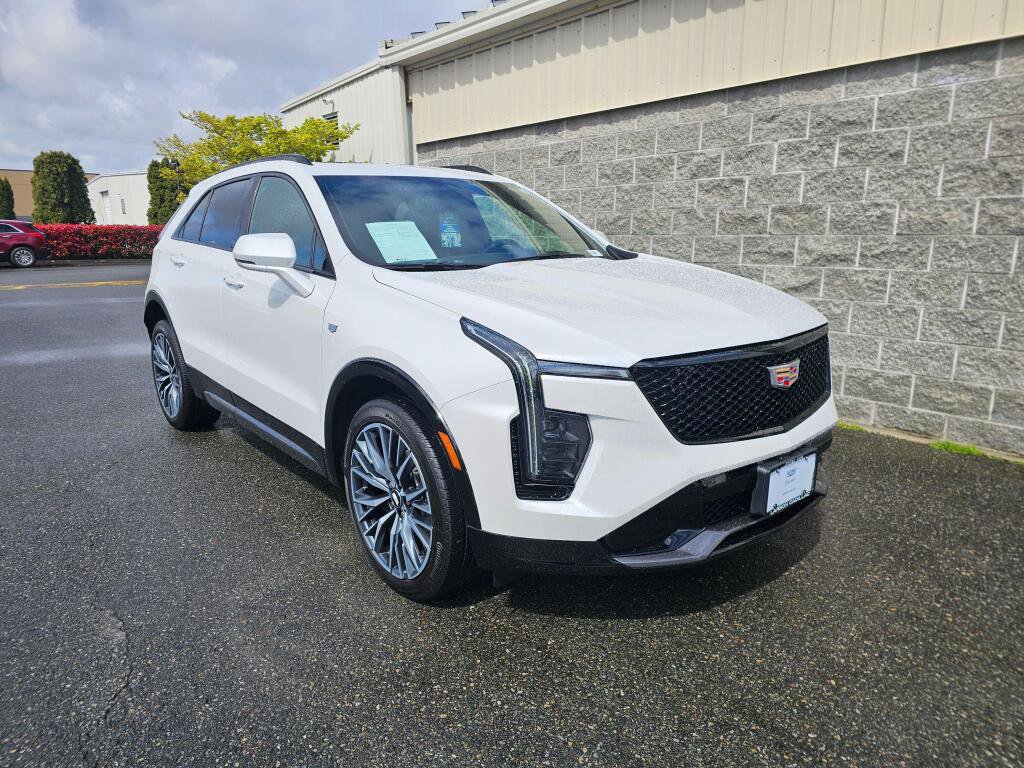 Used 2024 Cadillac XT4 Sport image 10