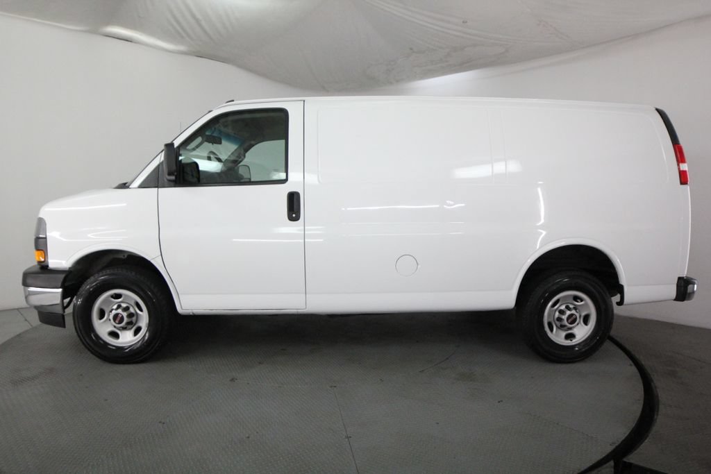 Used 2021 GMC Savana 2500 w/ Driver Convenience Package RWD image 4