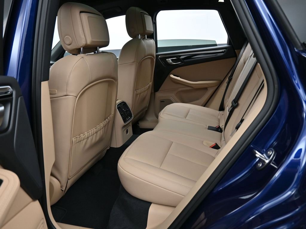 New 2026 Porsche Macan image 25