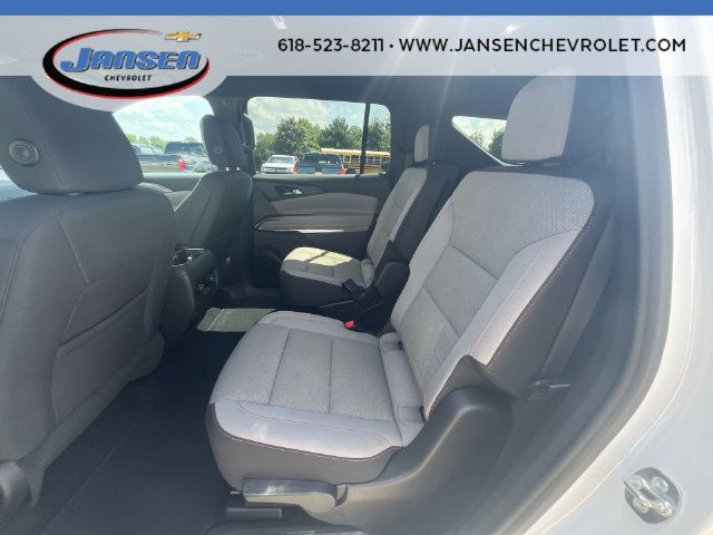 Used 2026 Chevrolet Traverse LT w/ Driver Confidence Package FWD image 24
