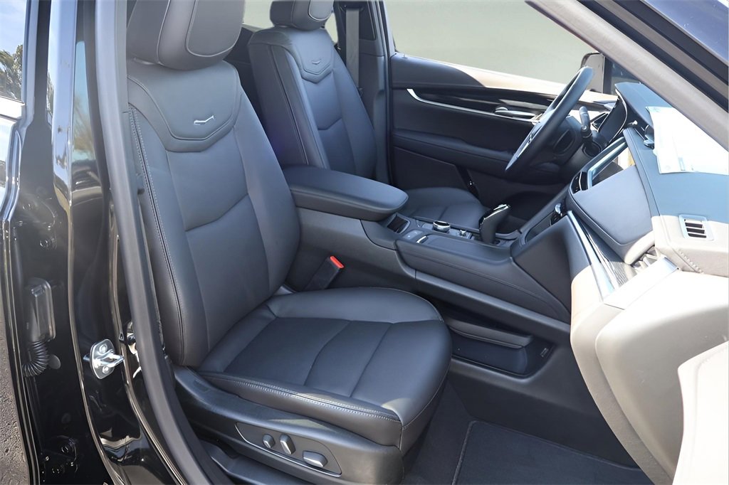 New 2026 Cadillac XT5 Premium Luxury image 17