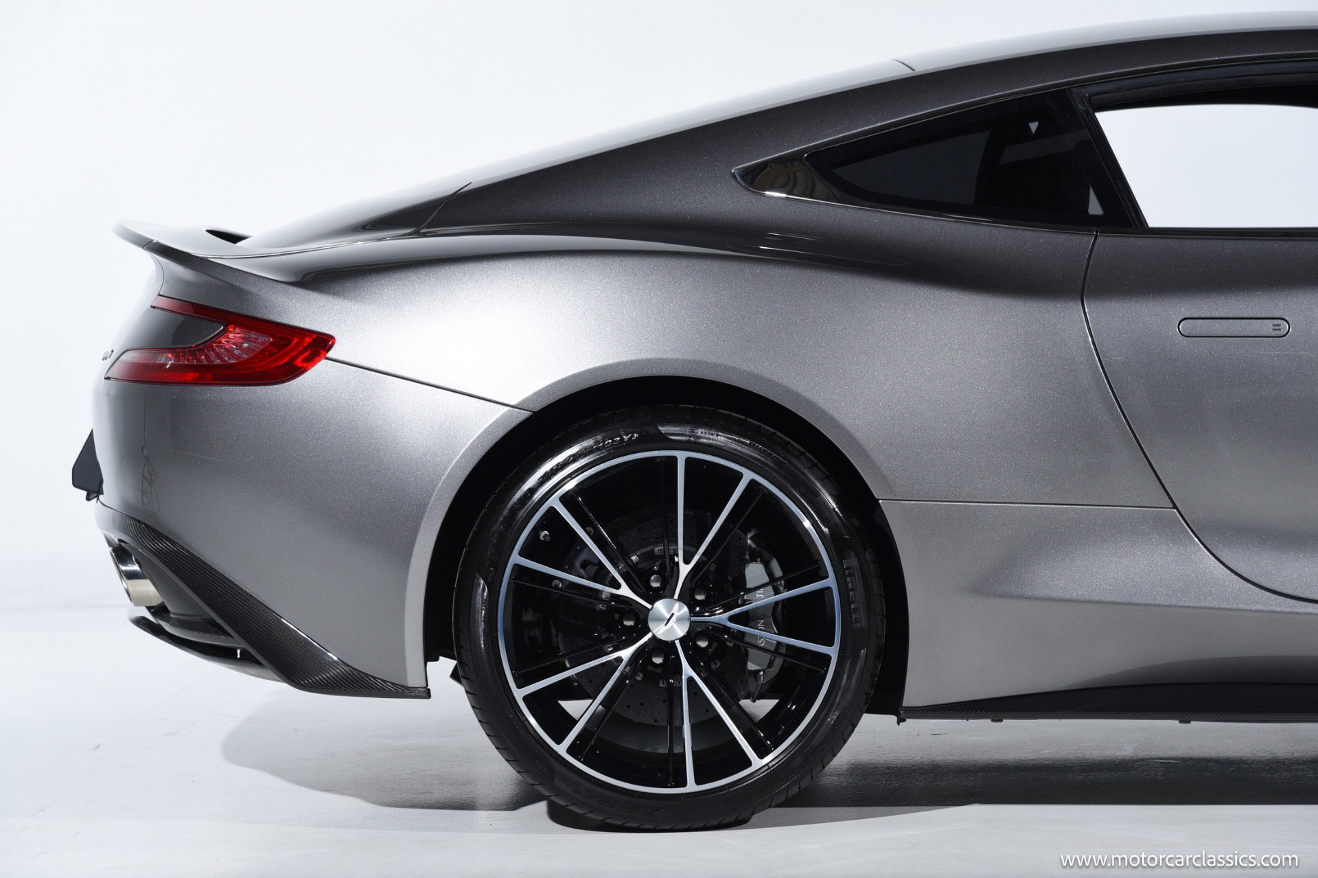 Used 2014 Aston Martin Vanquish Coupe RWD image 17