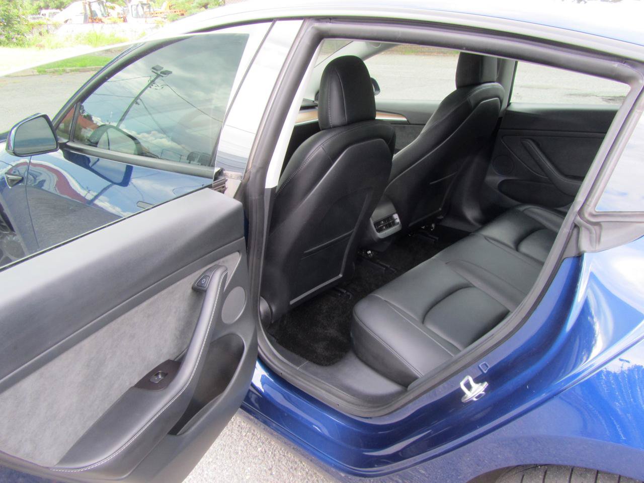 Used 2022 Tesla Model 3 Performance AWD/4WD image 19