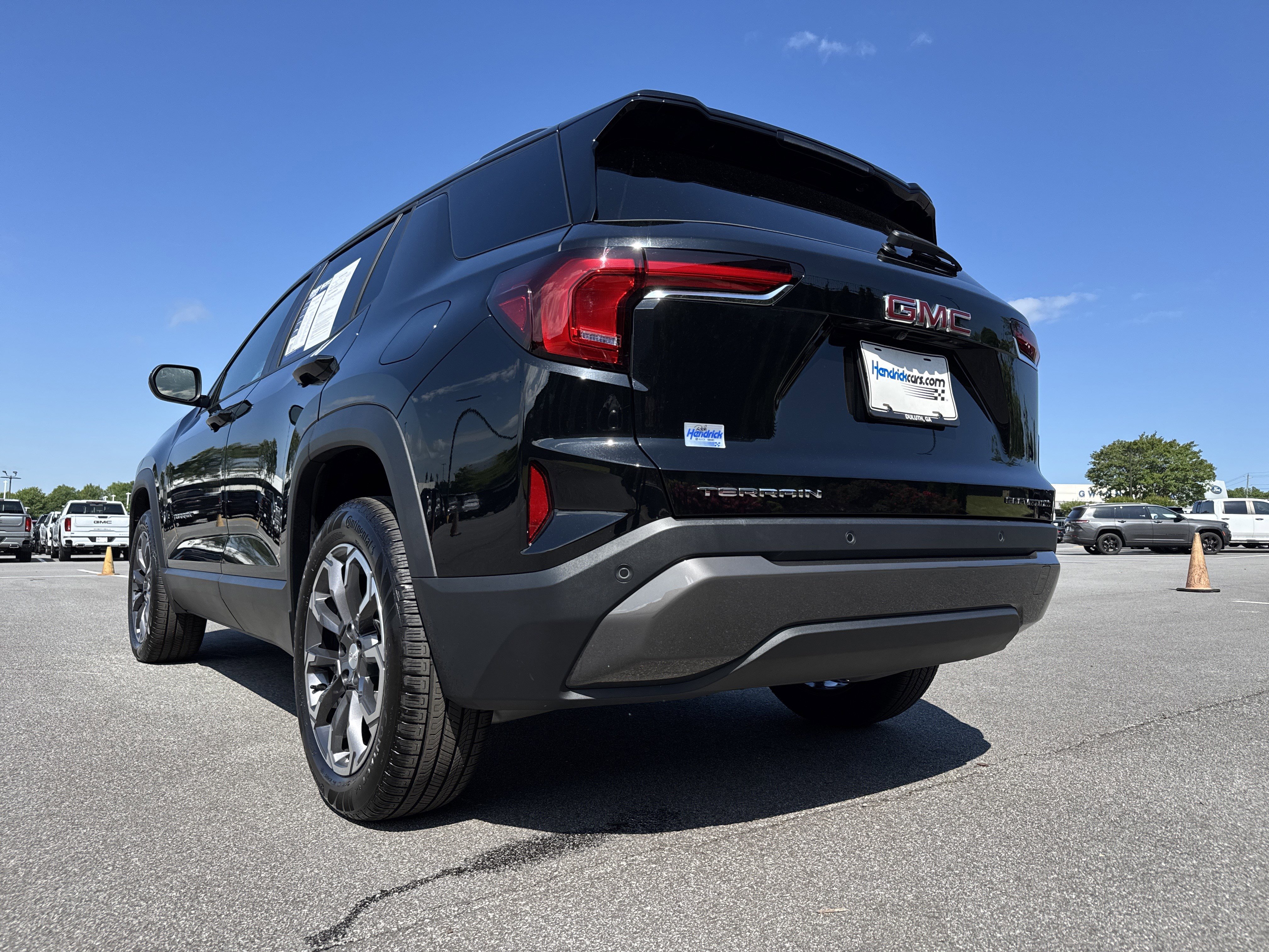 Used 2026 GMC Terrain Elevation w/ Elevation Premium Package FWD image 8
