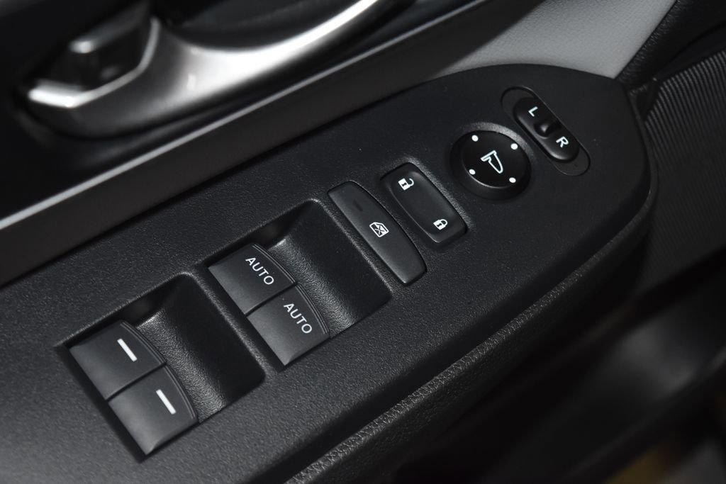 Used 2020 Honda CR-V Touring image 6