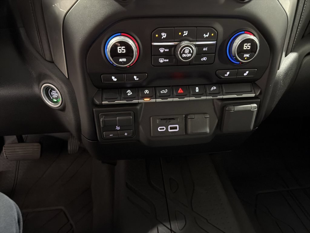 Used 2019 Chevrolet Silverado 1500 LT w/ All-Star Edition AWD/4WD image 31