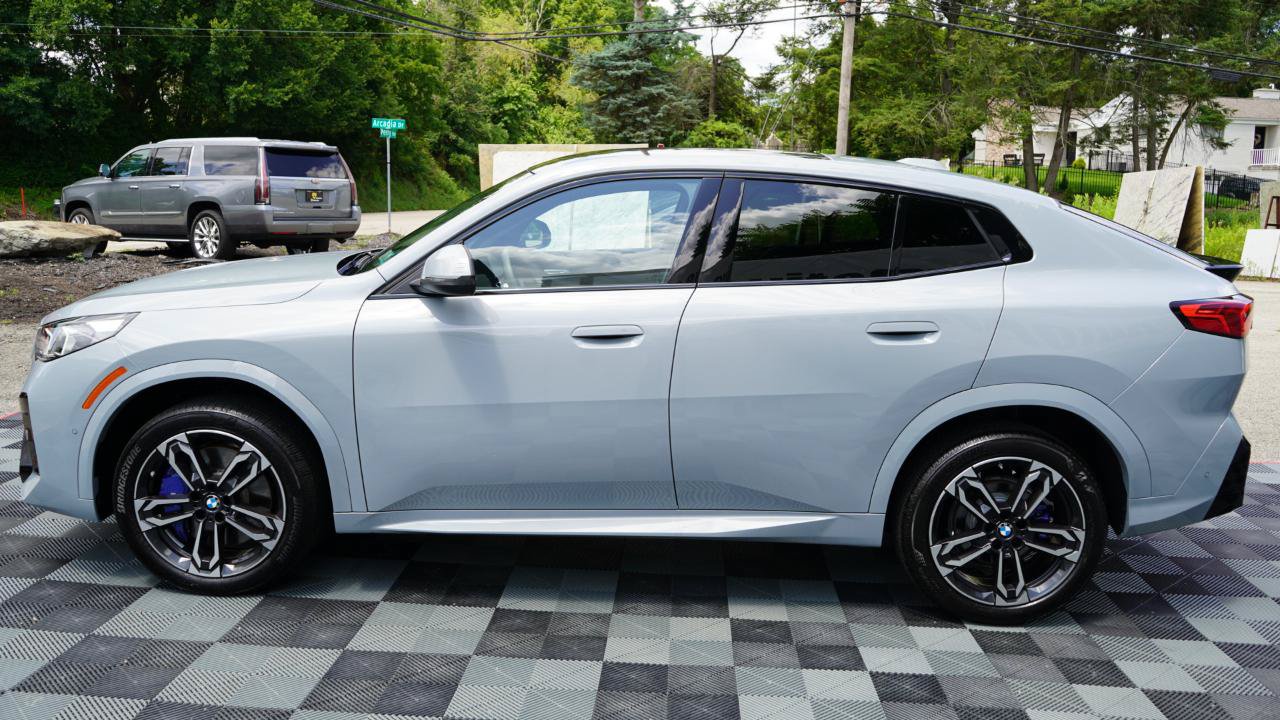 Used 2026 BMW X2 xDrive28i AWD/4WD image 16