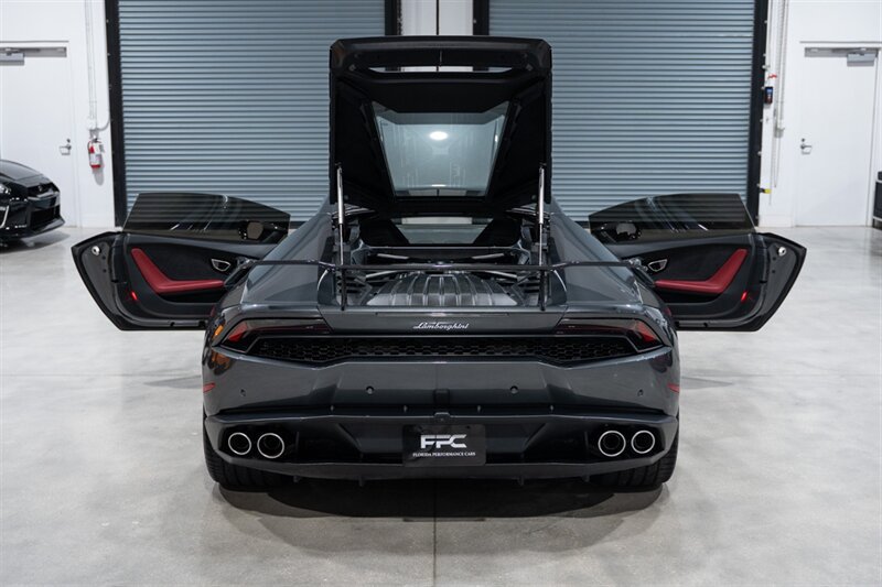 Used 2015 Lamborghini Huracan LP 610-4 AWD/4WD image 37