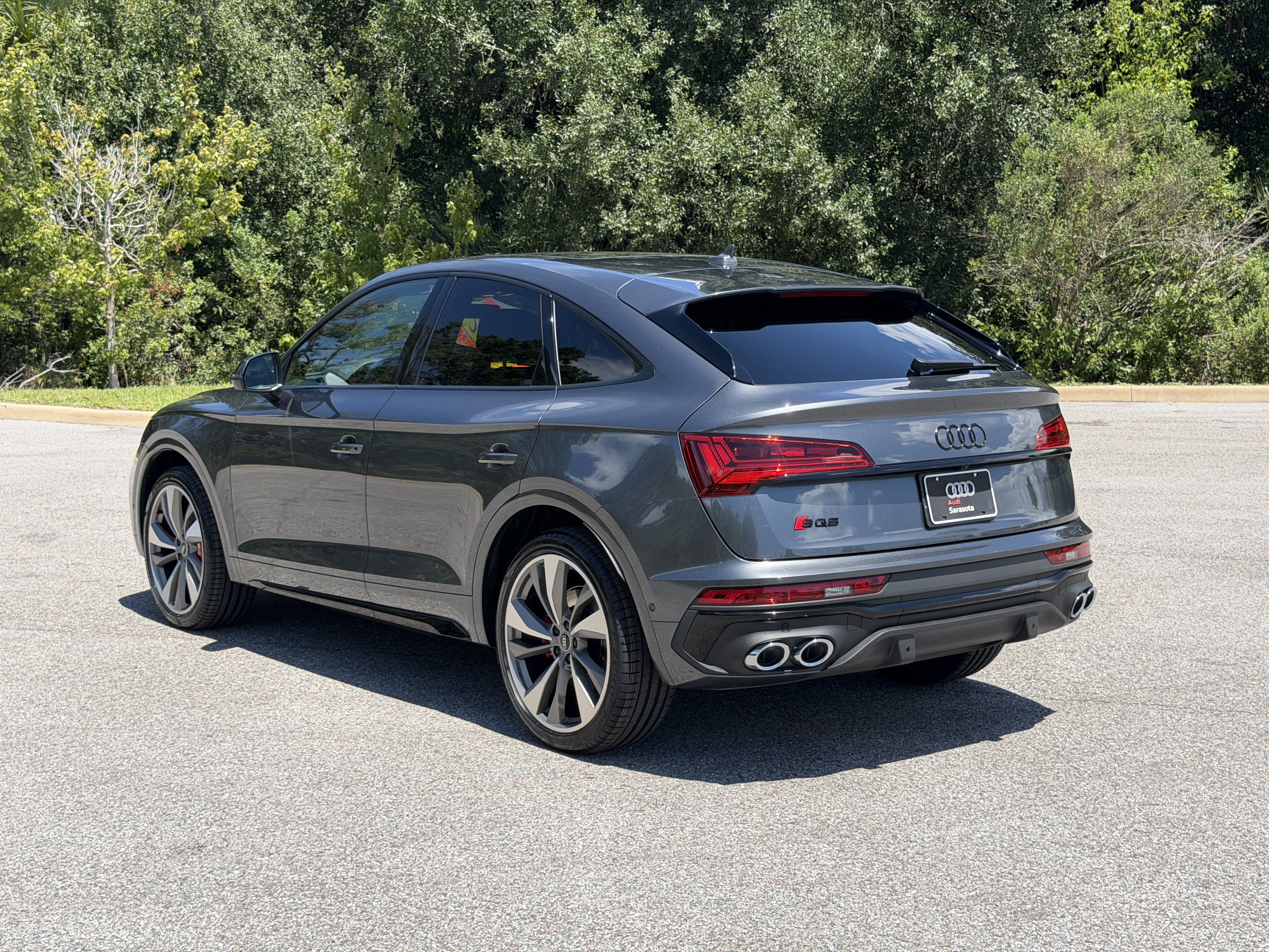 Used 2023 Audi SQ5 Prestige w/ Prestige Package AWD/4WD image 5