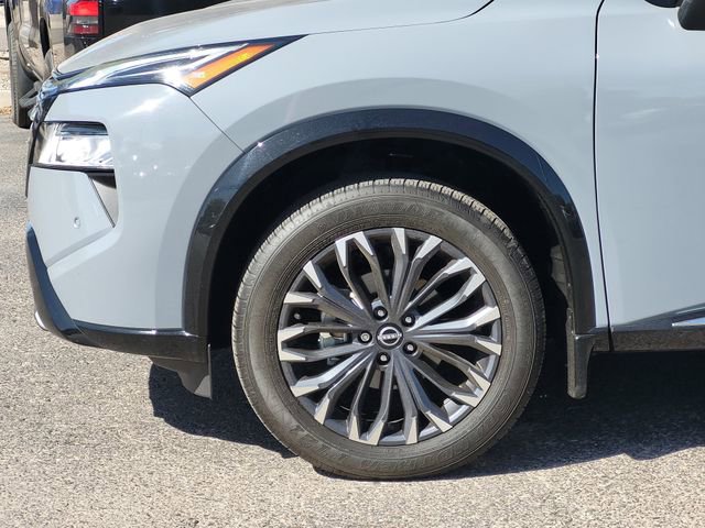 Certified 2024 Nissan Rogue Platinum w/ Platinum Premium Package AWD/4WD image 6