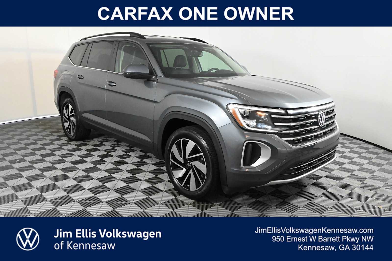 Certified 2024 Volkswagen Atlas SE FWD image 1