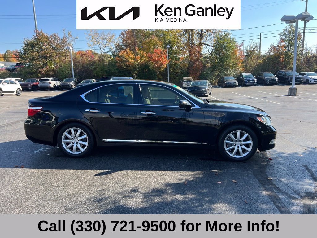 Used 2007 Lexus LS 460 RWD image 7