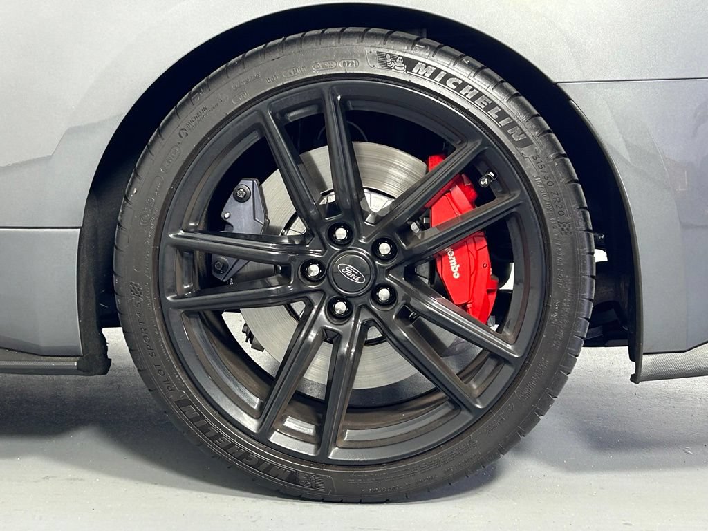 Used 2021 Ford Mustang Shelby GT500 w/ Technology Package RWD image 35