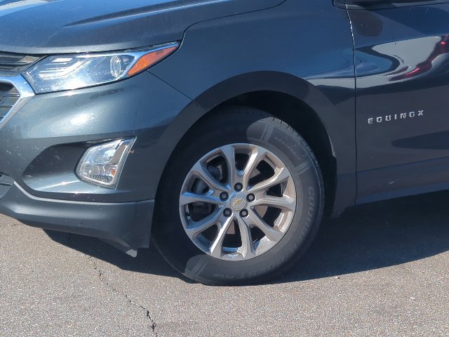 Used 2019 Chevrolet Equinox LS w/ LS Convenience Package AWD/4WD image 2