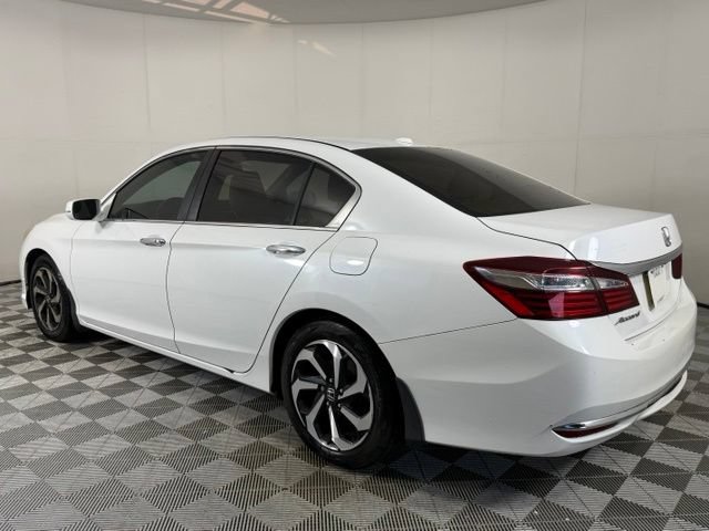 Used 2016 Honda Accord EX-L image 4