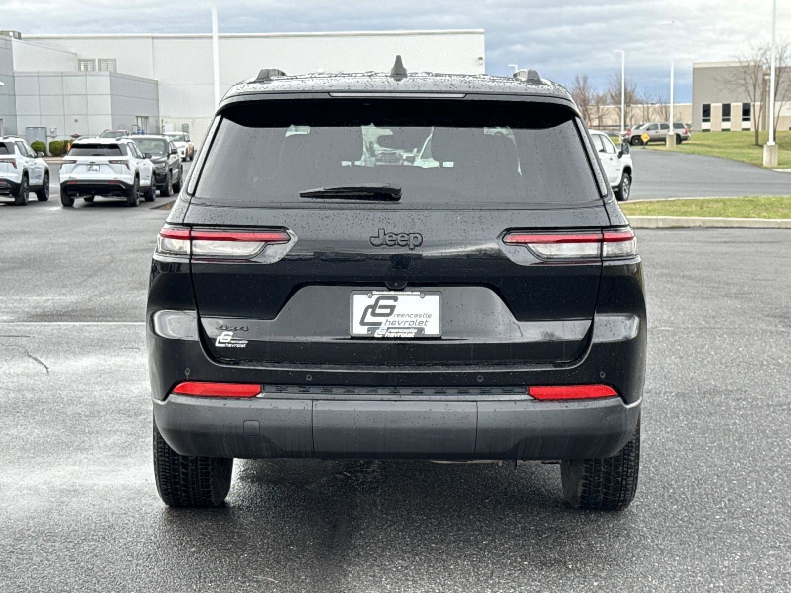 Used 2024 Jeep Grand Cherokee L Laredo AWD/4WD image 25