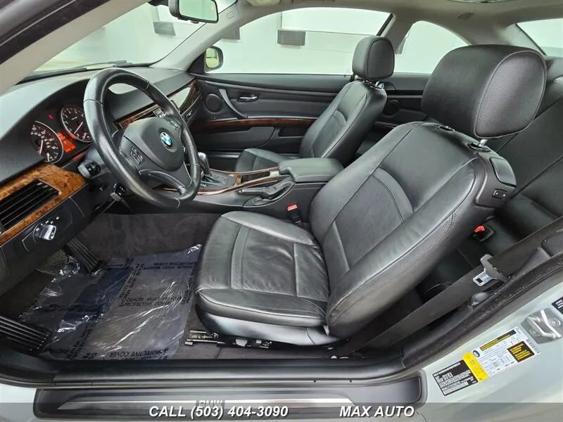 Used 2012 BMW 335i Coupe image 11