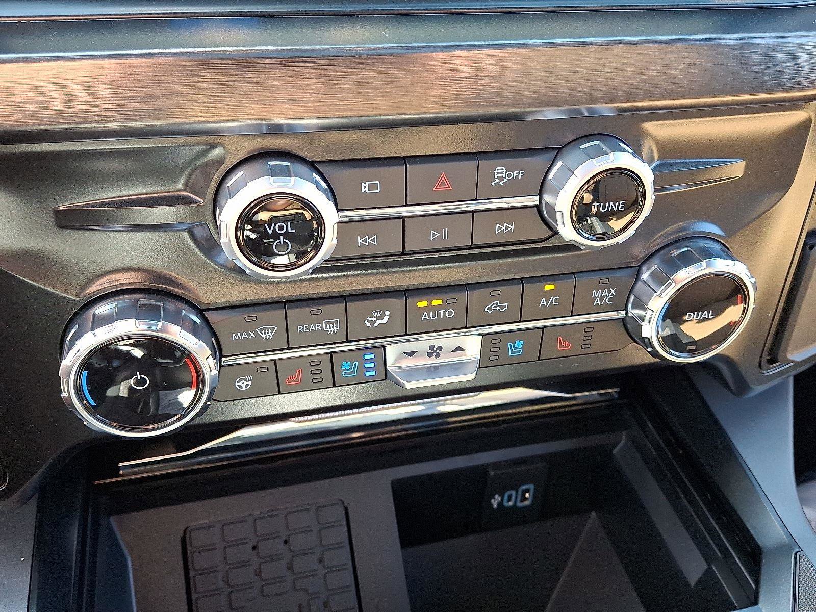 New 2026 Ford F350 Lariat w/ Lariat Ultimate Package image 12