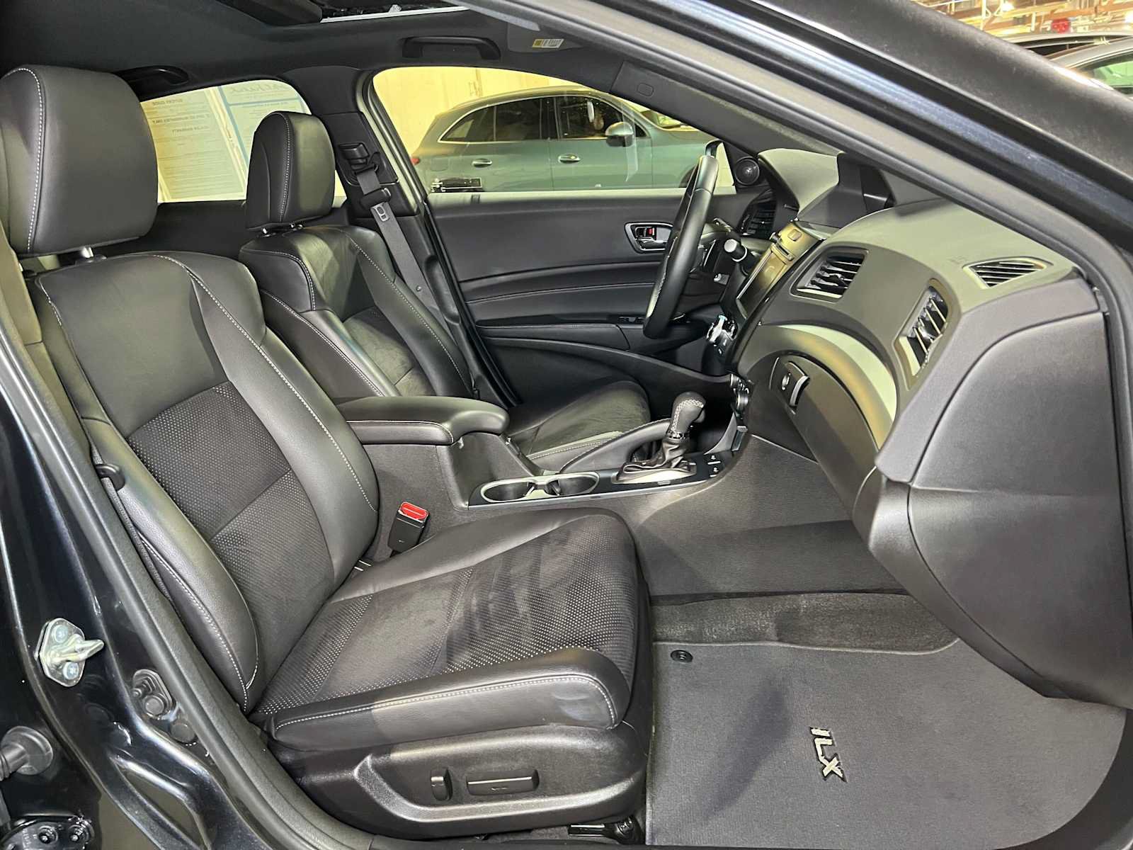 Used 2016 Acura ILX FWD image 12