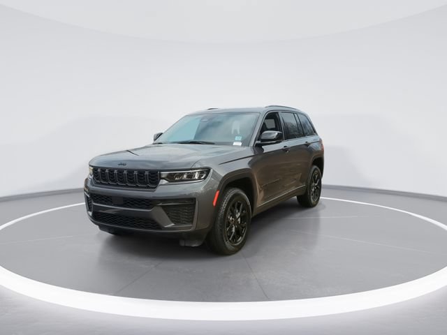 New 2026 Jeep Grand Cherokee Altitude RWD image 3