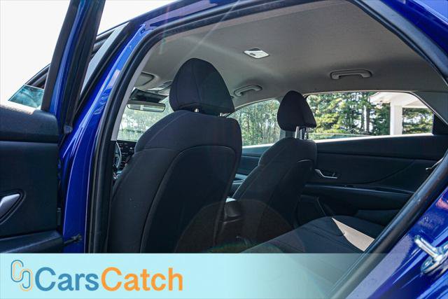 Used 2023 Hyundai Elantra SE FWD image 32