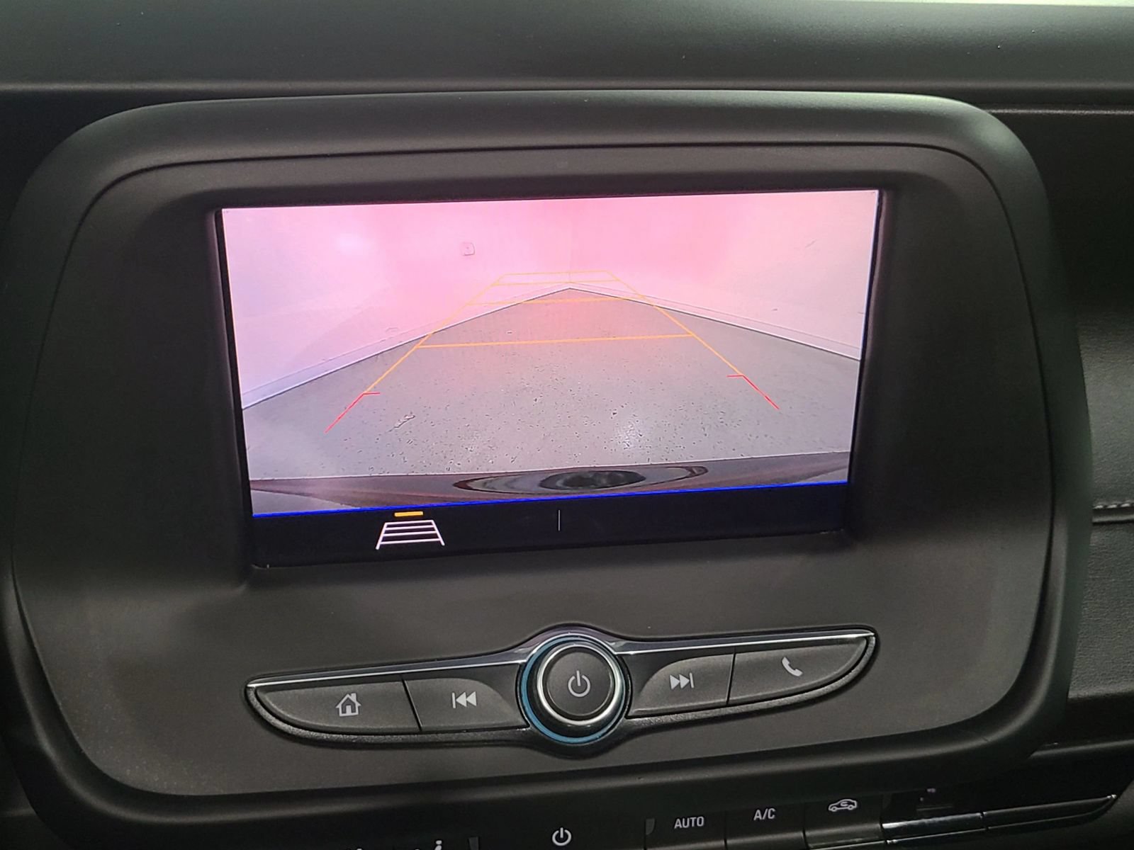 Used 2020 Chevrolet Camaro LT RWD image 34