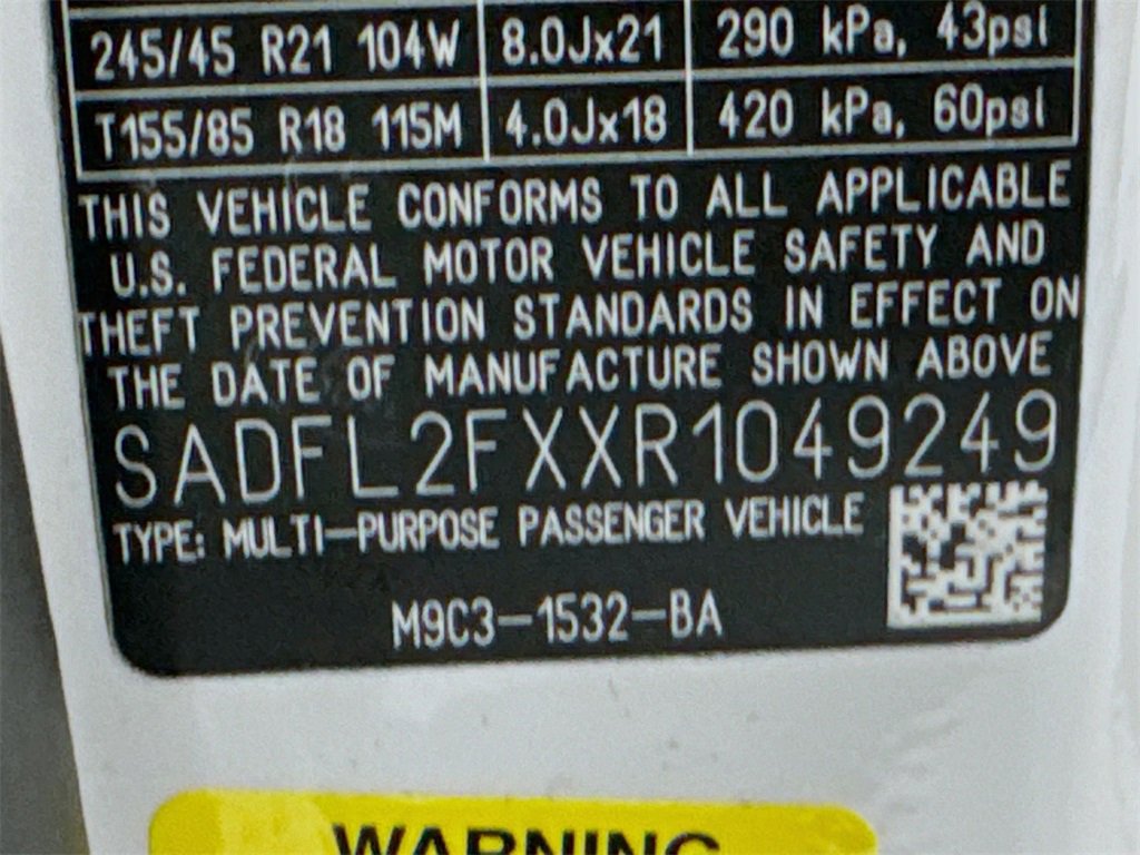 New 2024 Jaguar E-PACE R-Dynamic SE image 33