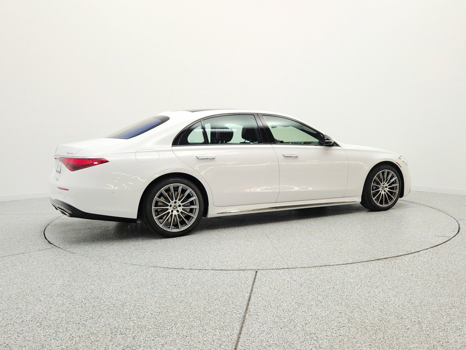 New 2026 Mercedes-Benz S 580e 4MATIC Sedan image 5