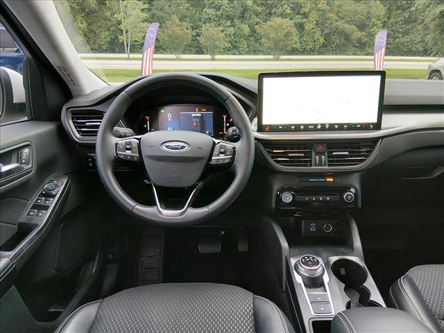 Certified 2023 Ford Escape SE FWD image 11