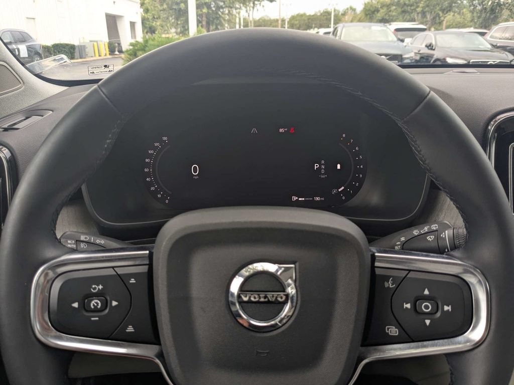 Certified 2023 Volvo XC40 B5 Plus w/ Protection Package Premier AWD/4WD image 42