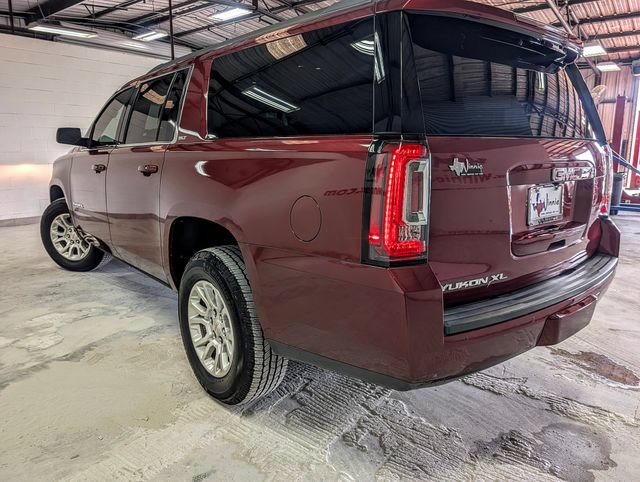 Used 2017 GMC Yukon XL SLT w/ HD Trailering Package RWD image 7