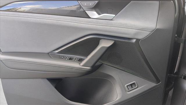 New 2026 Volkswagen Tiguan SE image 12