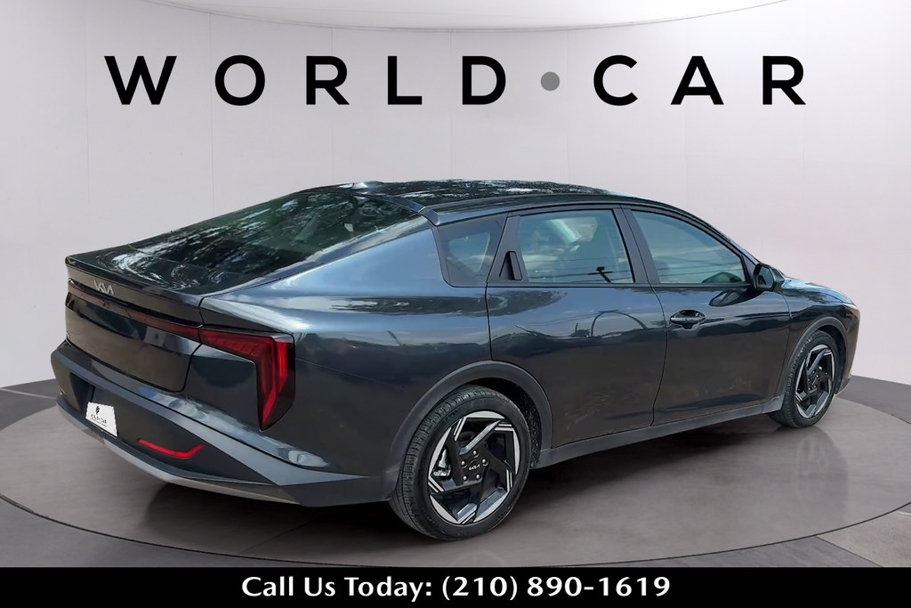 Used 2025 Kia K4 EX FWD image 3