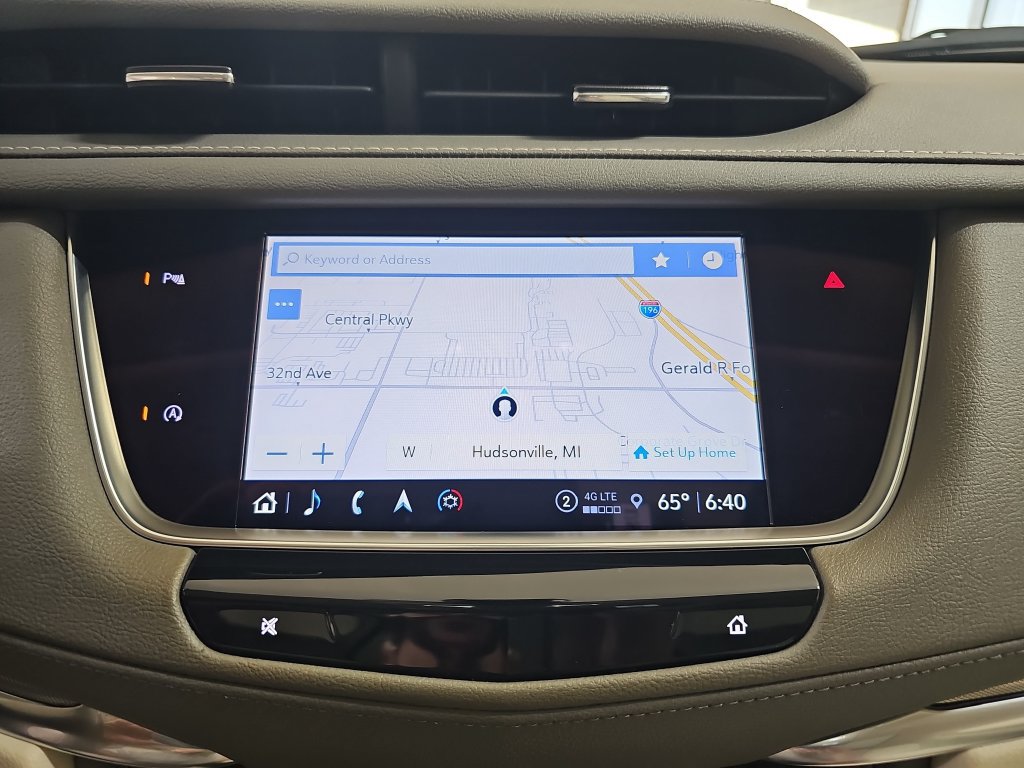 Used 2024 Cadillac XT5 Premium Luxury w/ LPO, Floor Liner Package AWD/4WD image 29