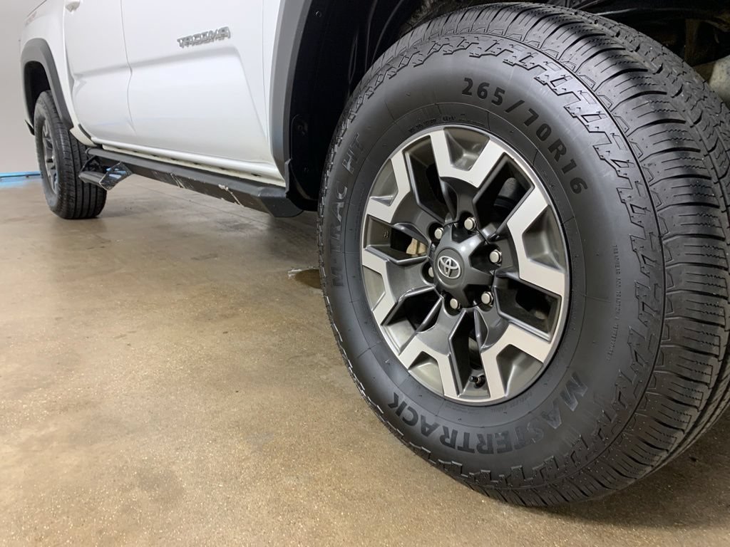 Used 2023 Toyota Tacoma TRD Off-Road AWD/4WD image 6
