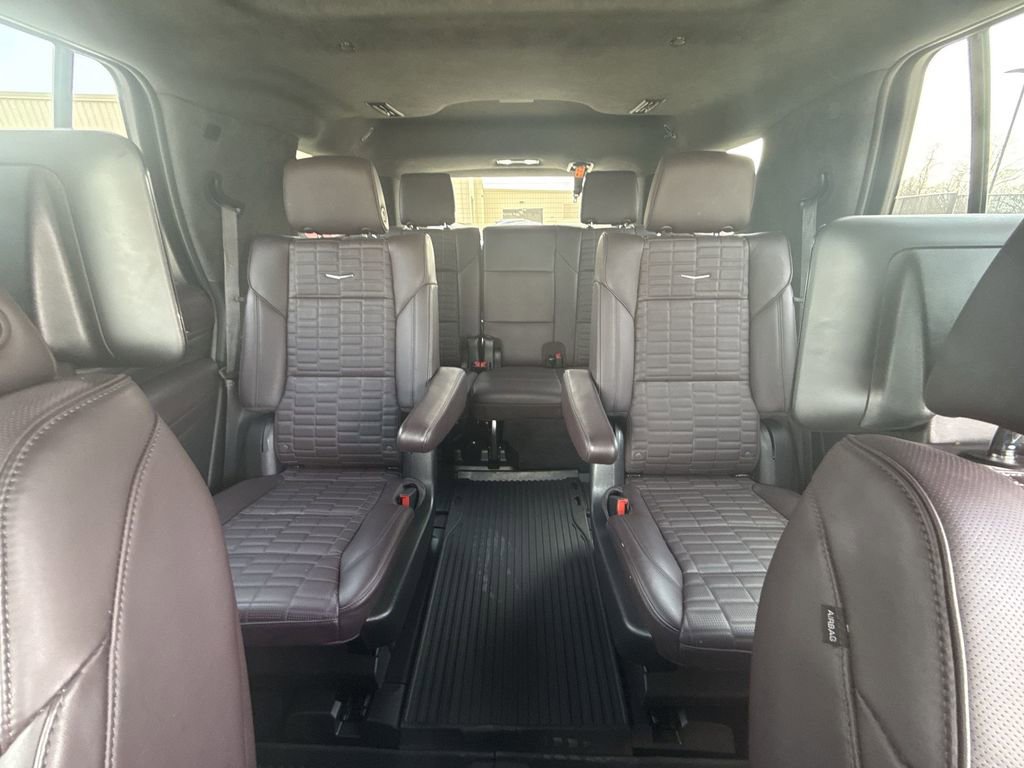Used 2023 Cadillac Escalade V w/ Heavy-Duty Trailer Package image 22