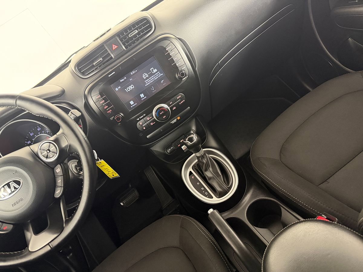 Used 2018 Kia Soul + FWD image 54