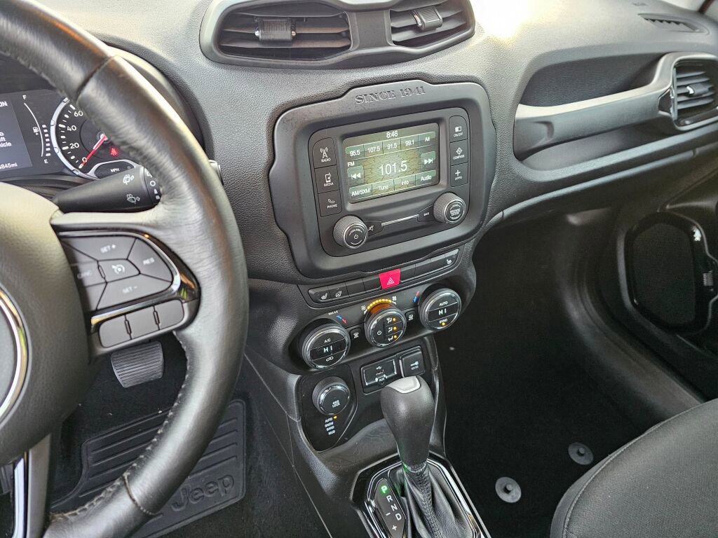 Used 2017 Jeep Renegade Altitude w/ Safety & Security Group image 21