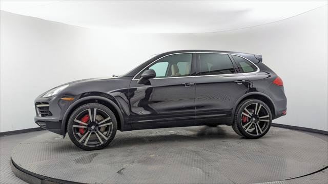 Used 2014 Porsche Cayenne Turbo AWD/4WD image 3