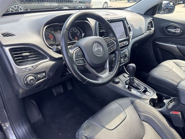 Used 2021 Jeep Cherokee Limited AWD/4WD image 10