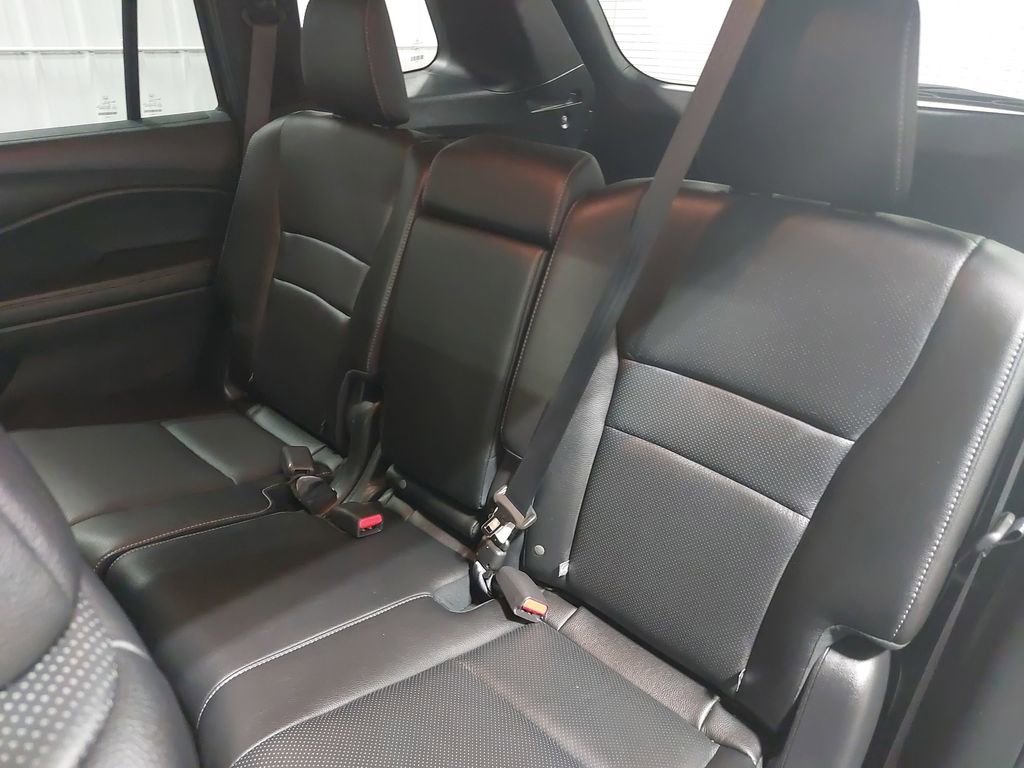 Used 2023 Honda Passport EX-L image 15