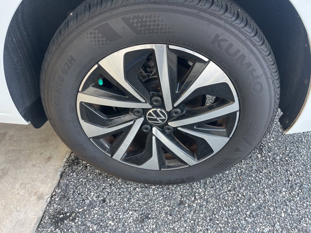 Used 2024 Volkswagen Jetta S image 31